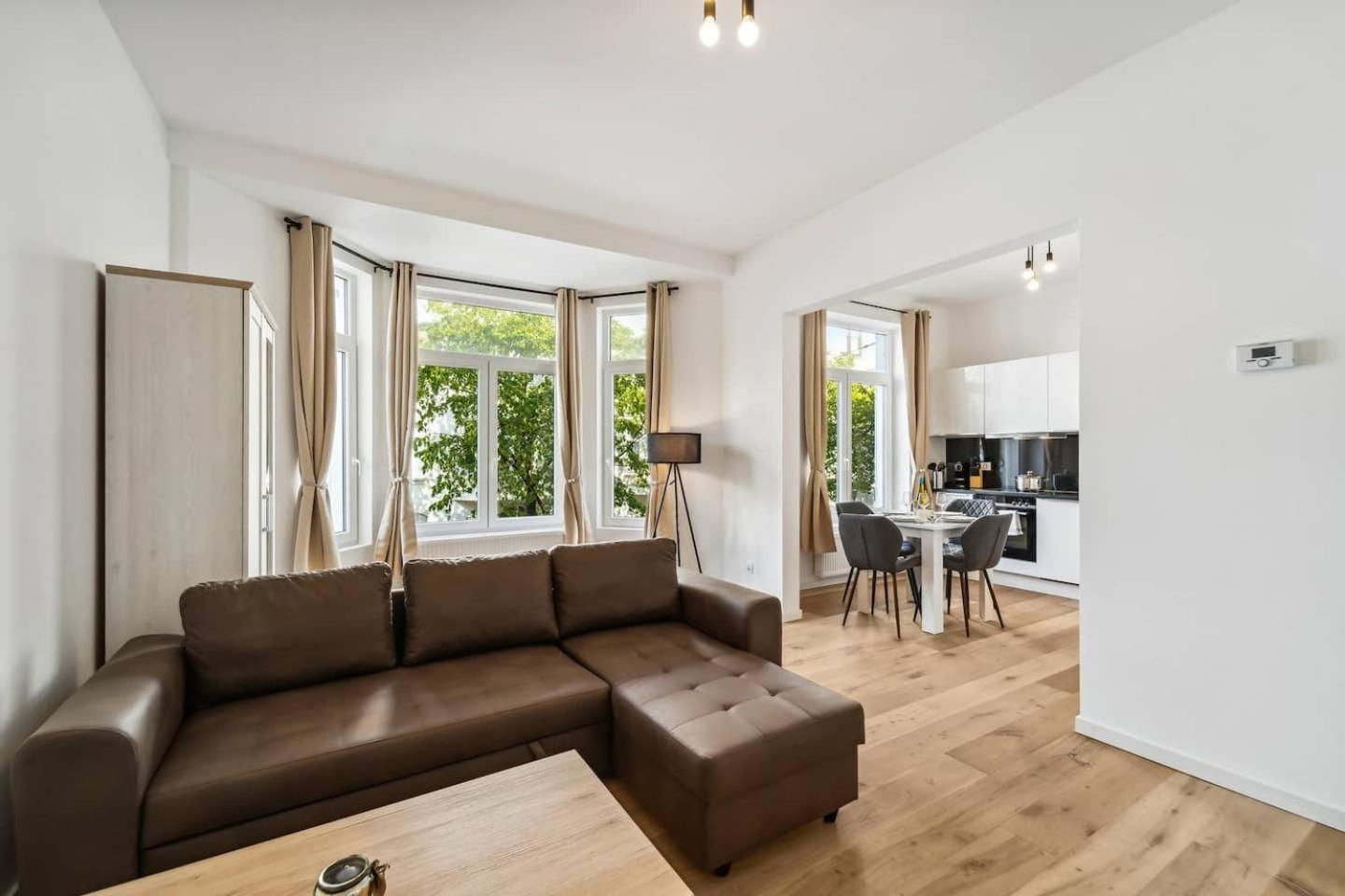 Infinity Stay Ferienapartments Rheinstrasse Wilhelmshaven Exterior photo